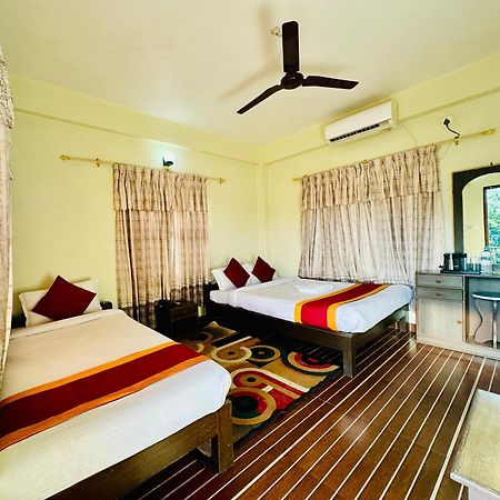 Hotel The Lake Pokhara Exterior foto